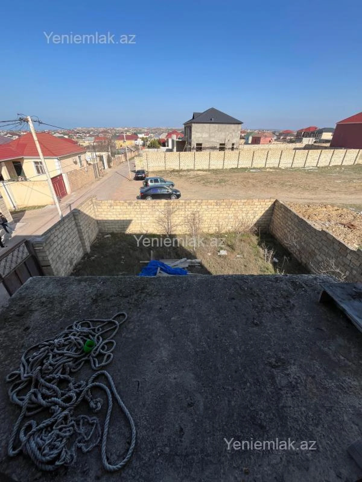 Satılır 6 otaqlı həyət evi 200 m²