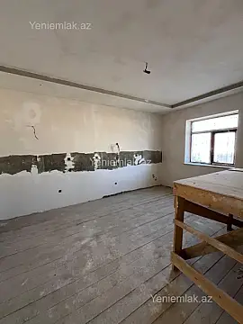 Satılır 6 otaqlı həyət evi 200 m²