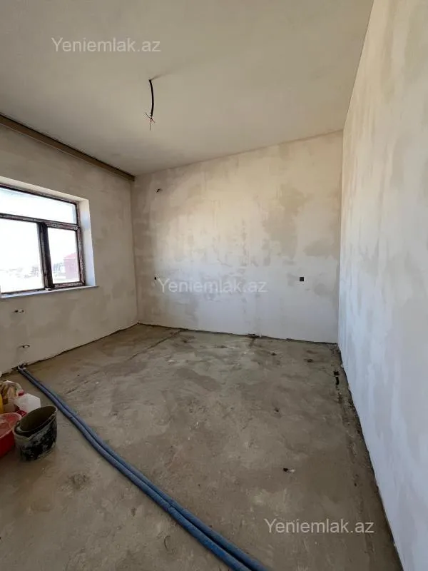 Satılır 6 otaqlı həyət evi 200 m²