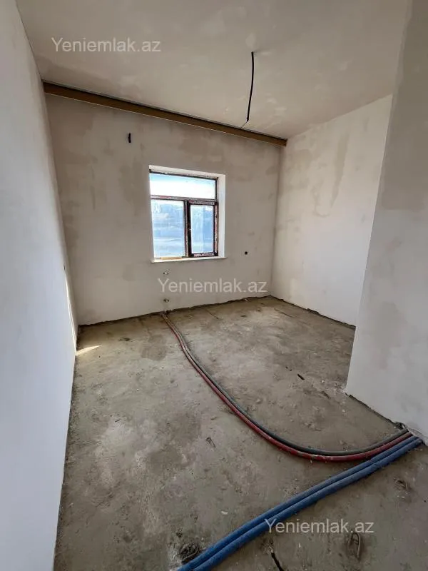 Satılır 6 otaqlı həyət evi 200 m²