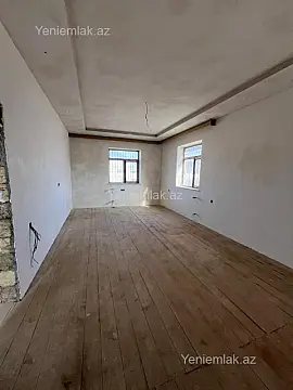 Satılır 6 otaqlı həyət evi 200 m²
