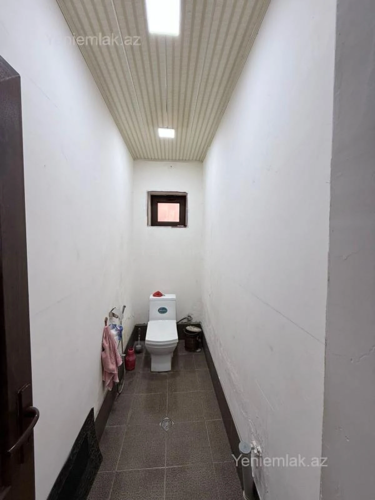 Satılır 6 otaqlı həyət evi 220 m²