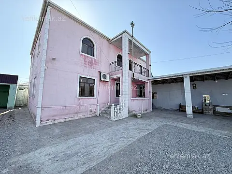 Satılır 6 otaqlı həyət evi 220 m²