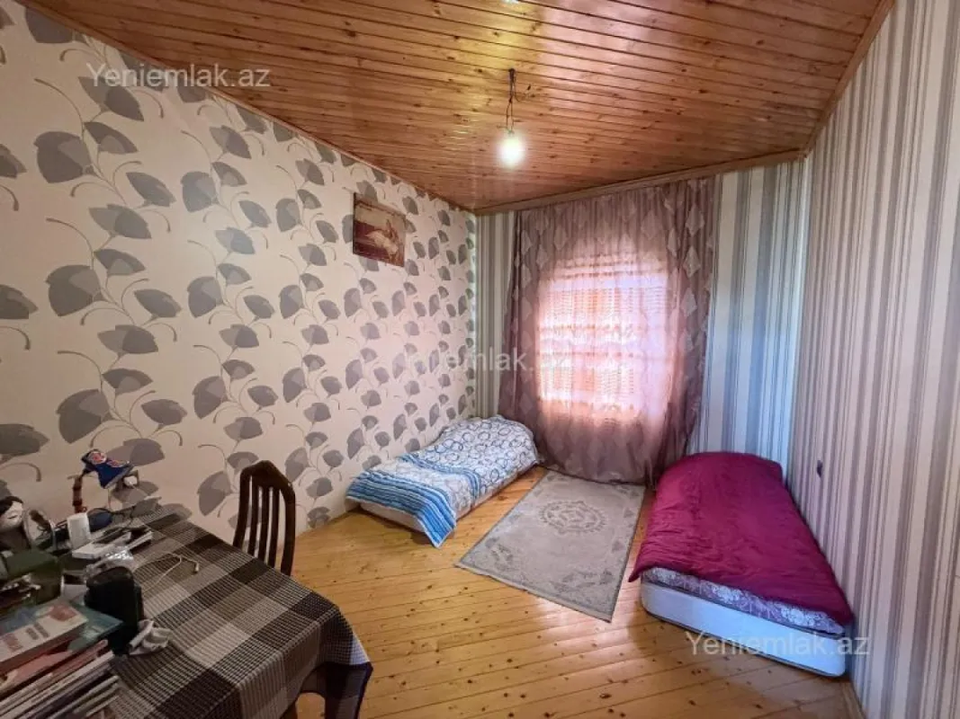 Satılır 6 otaqlı həyət evi 220 m²