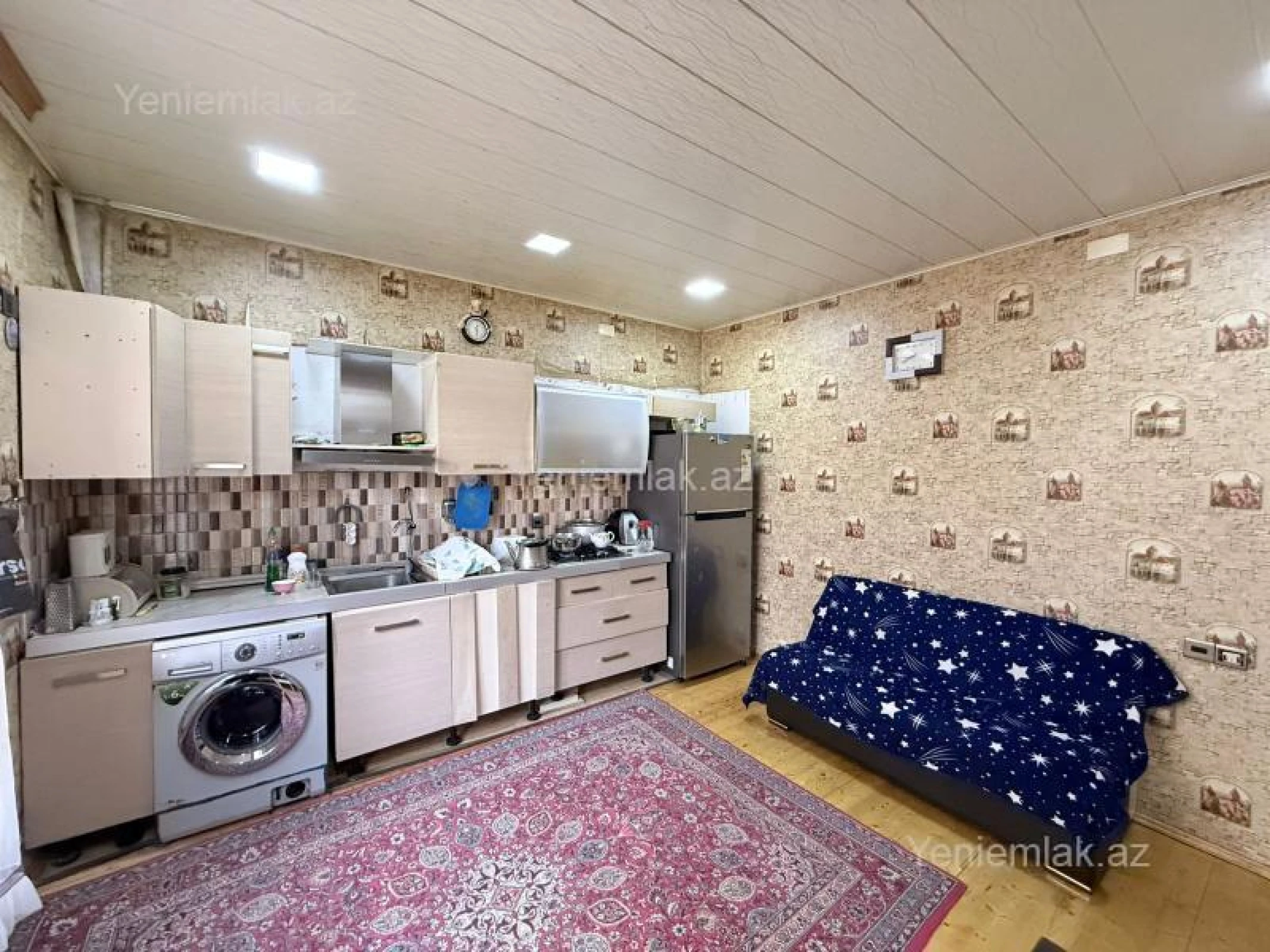 Satılır 6 otaqlı həyət evi 220 m²