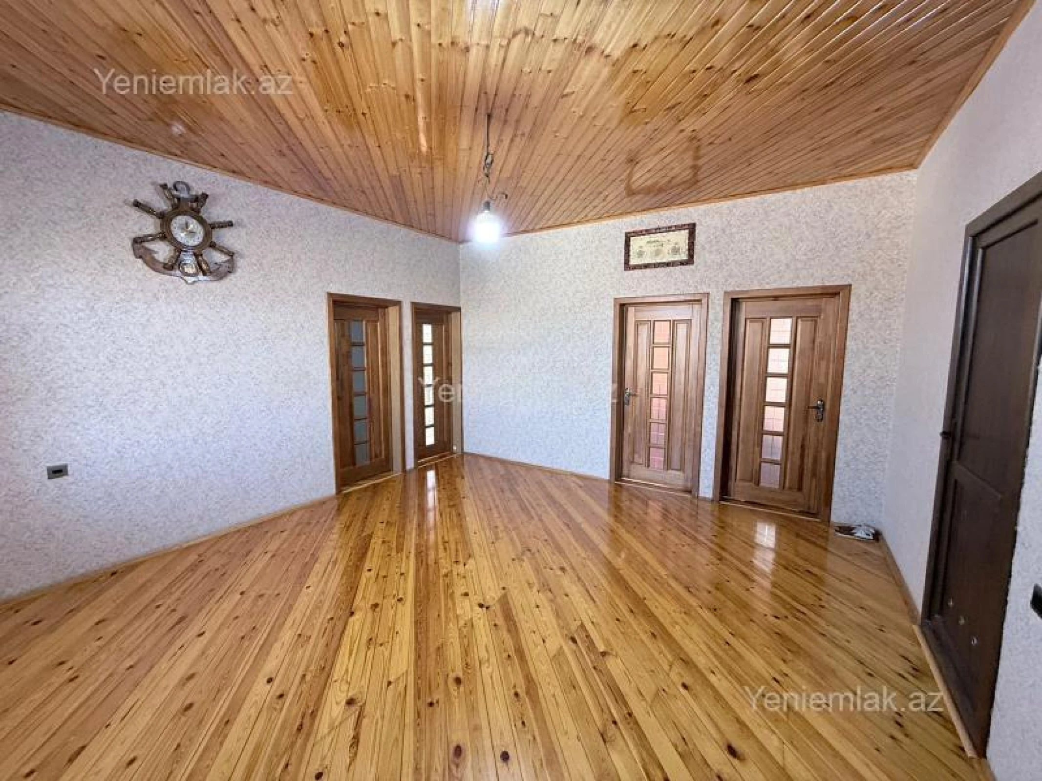 Satılır 6 otaqlı həyət evi 220 m²
