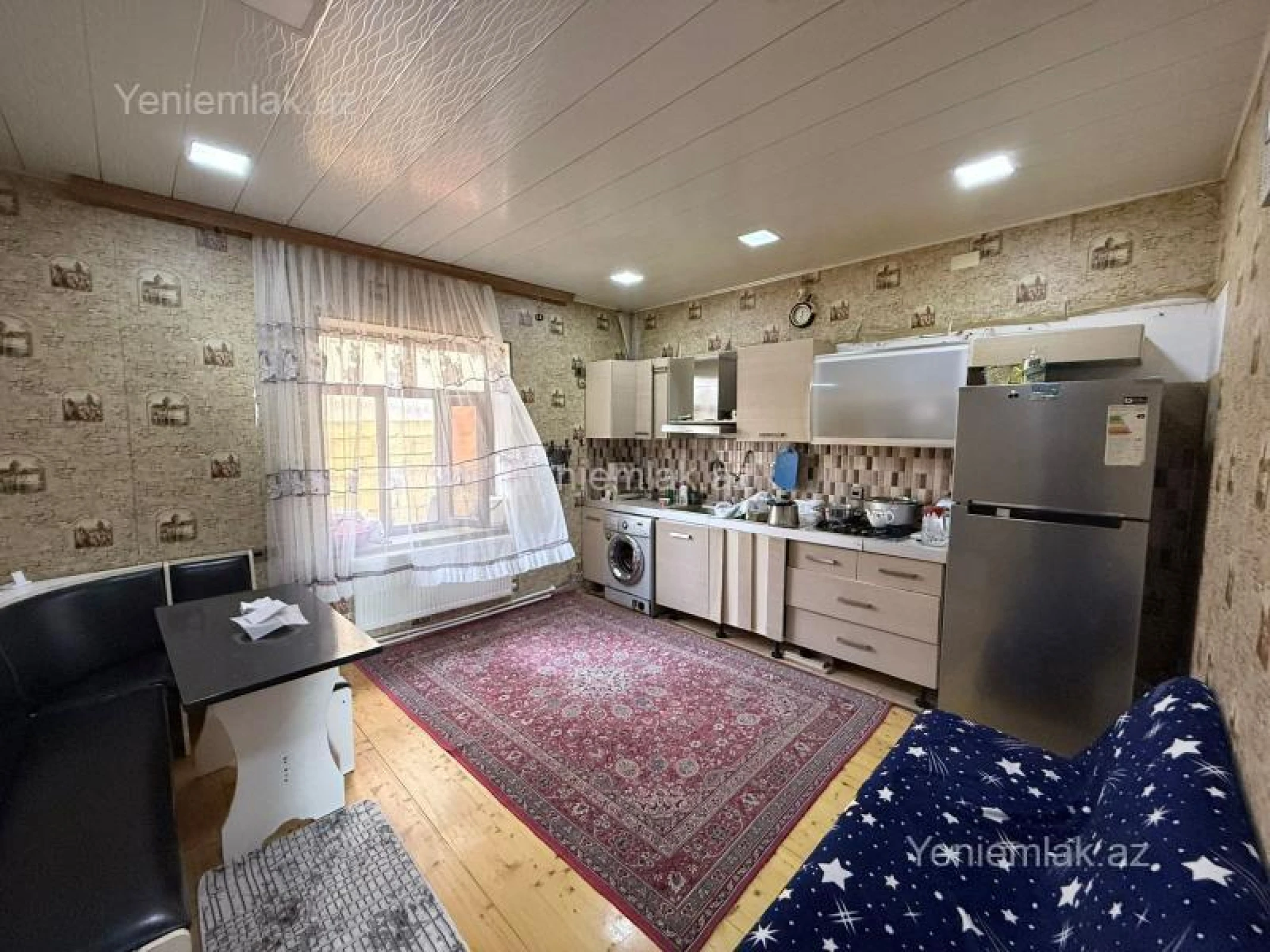 Satılır 6 otaqlı həyət evi 220 m²