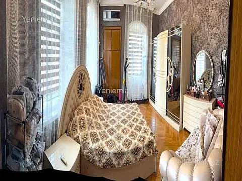 Satılır 3 otaqlı köhnə tikili 105 m²