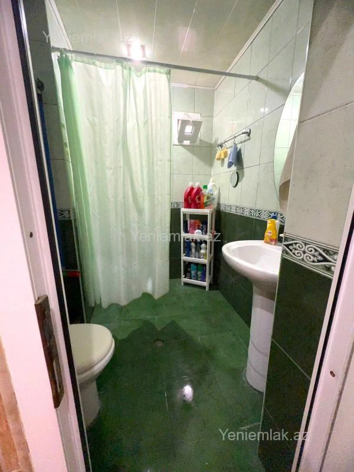 Satılır 3 otaqlı köhnə tikili 105 m²