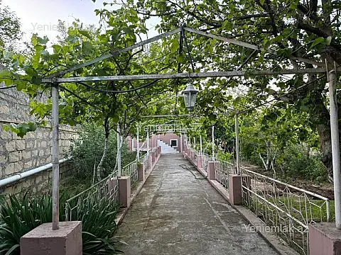 Satılır 4 otaqlı həyət evi 150 m²