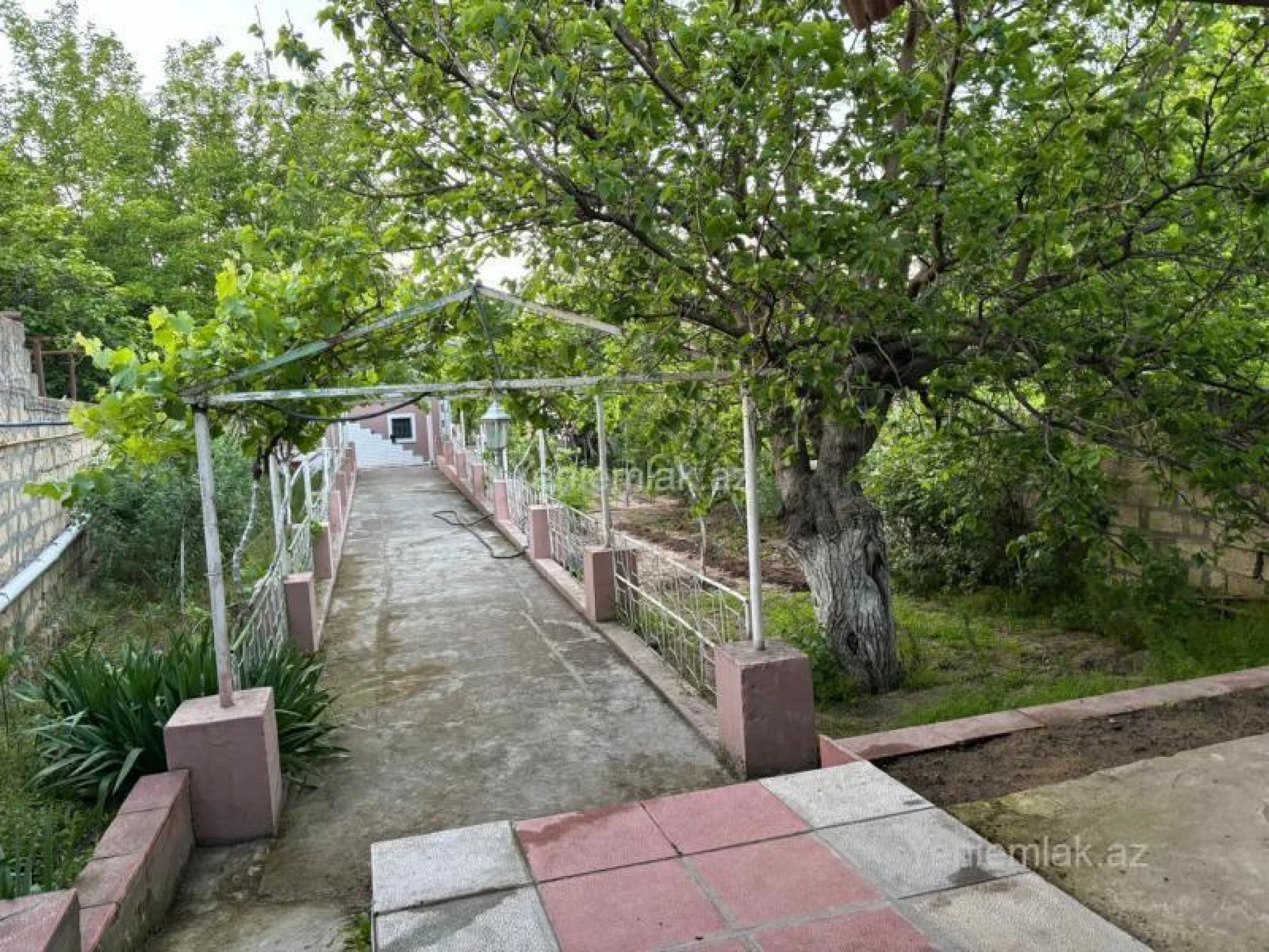 Satılır 4 otaqlı həyət evi 150 m²