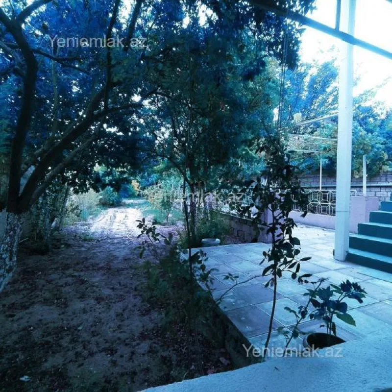 Satılır 4 otaqlı həyət evi 150 m²