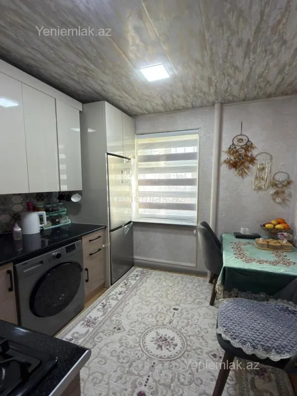 Satılır 2 otaqlı köhnə tikili 55 m²