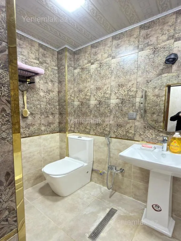 Satılır 2 otaqlı köhnə tikili 55 m²