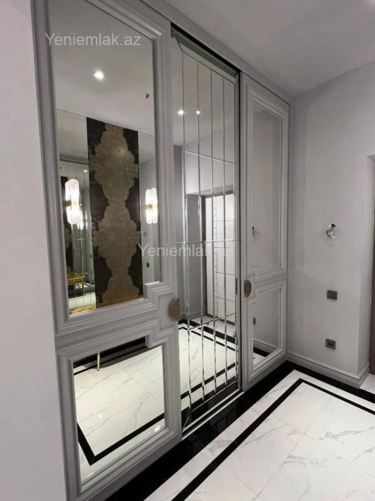 Satılır 2 otaqlı yeni tikili 106 m²