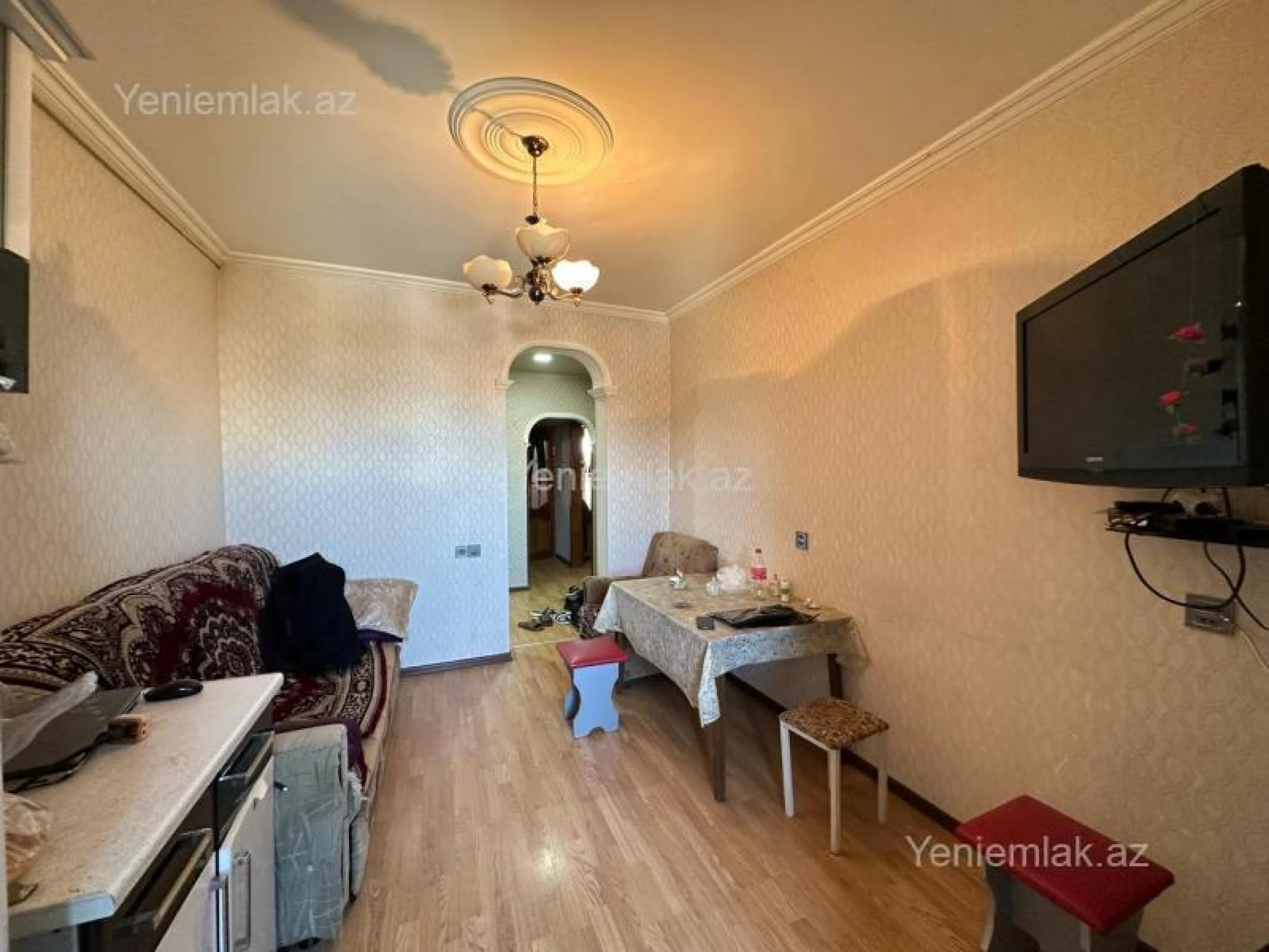 Satılır 2 otaqlı köhnə tikili 60 m²