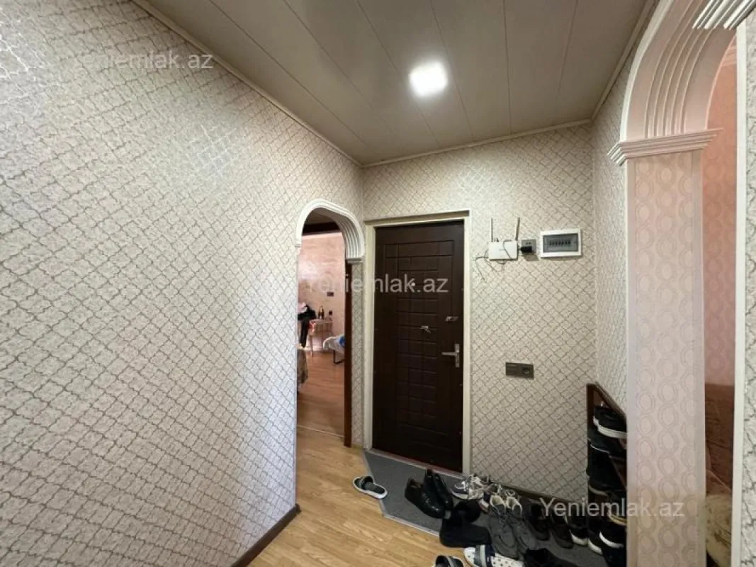 Satılır 2 otaqlı köhnə tikili 60 m²