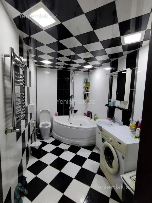 Satılır 2 otaqlı yeni tikili 80 m²