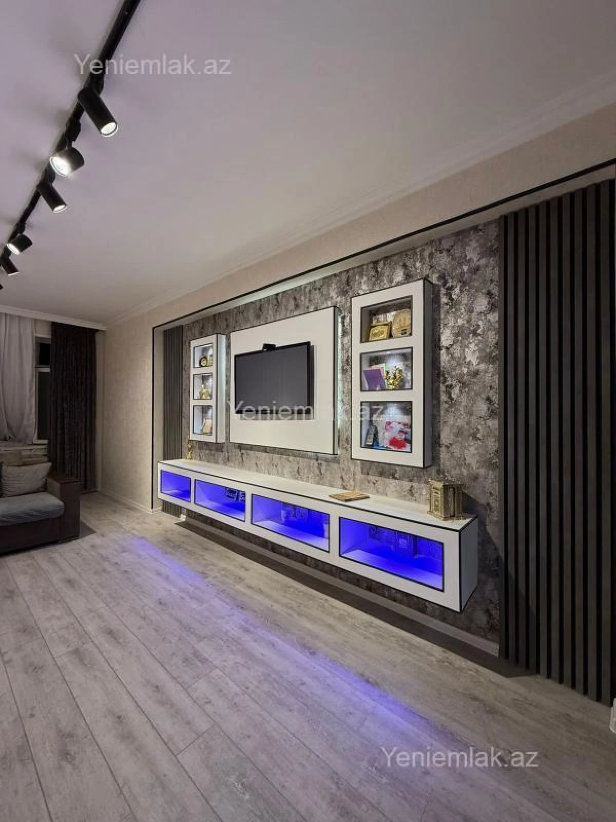 Satılır 3 otaqlı yeni tikili 77 m²