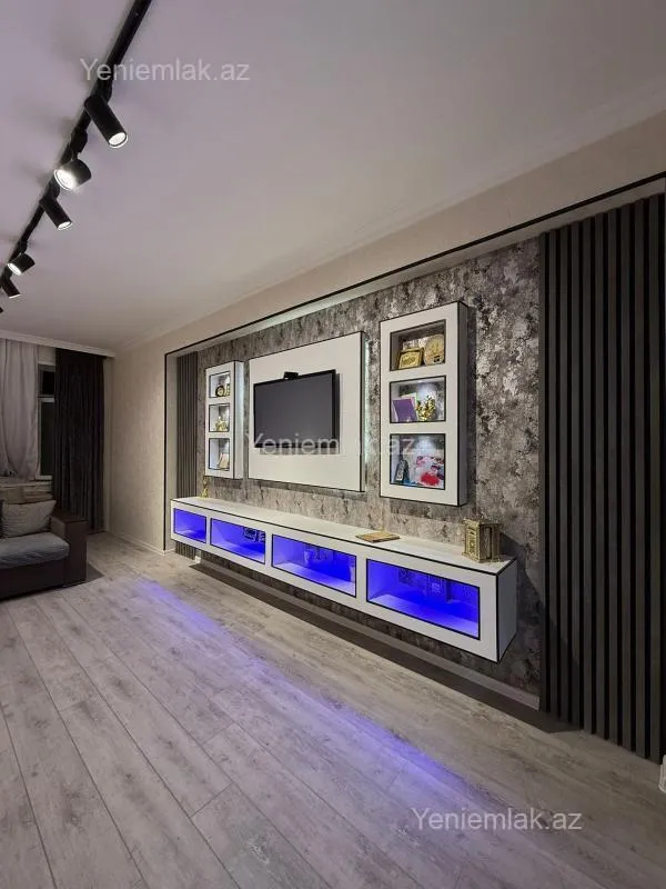 Satılır 3 otaqlı yeni tikili 77 m²