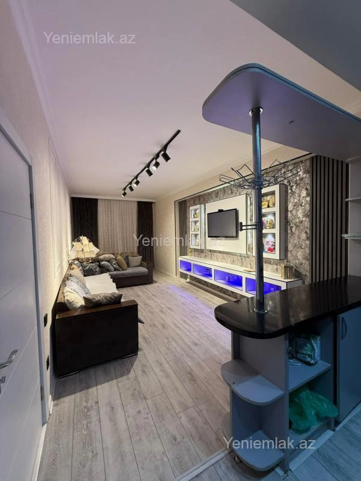 Satılır 3 otaqlı yeni tikili 77 m²