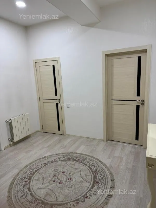 Satılır 3 otaqlı yeni tikili 120 m²