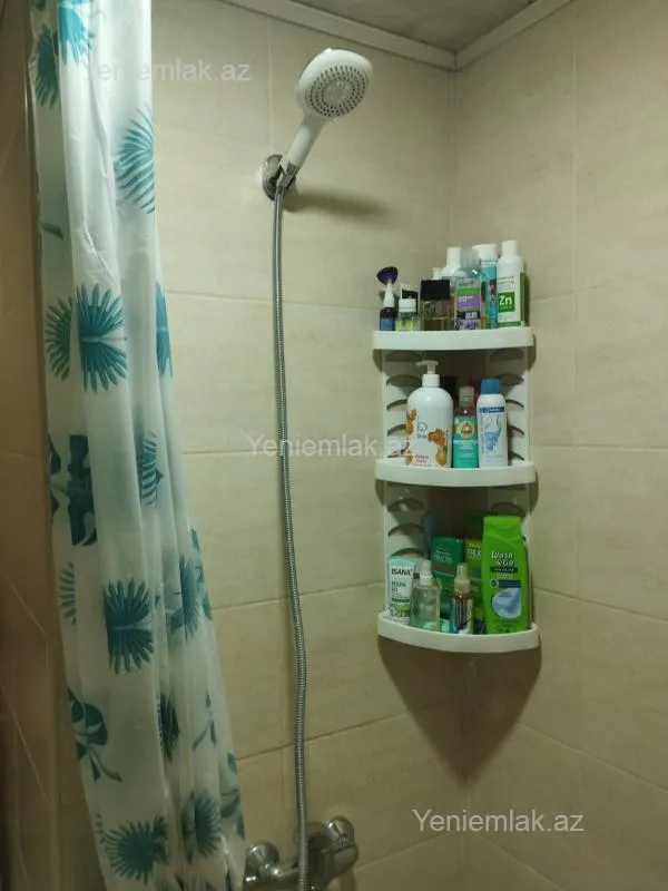 Satılır 2 otaqlı köhnə tikili 50 m²