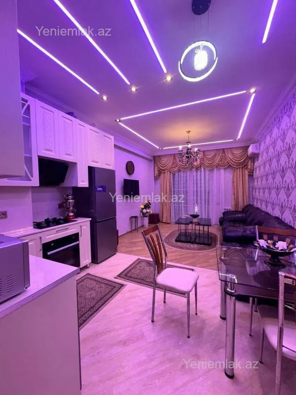 Satılır 2 otaqlı yeni tikili 60 m²