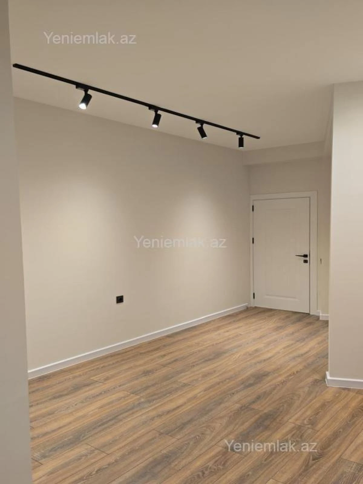 Satılır 3 otaqlı yeni tikili 85 m²