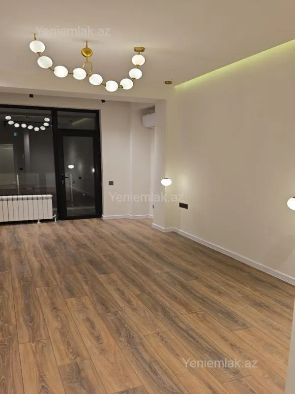 Satılır 3 otaqlı yeni tikili 85 m²