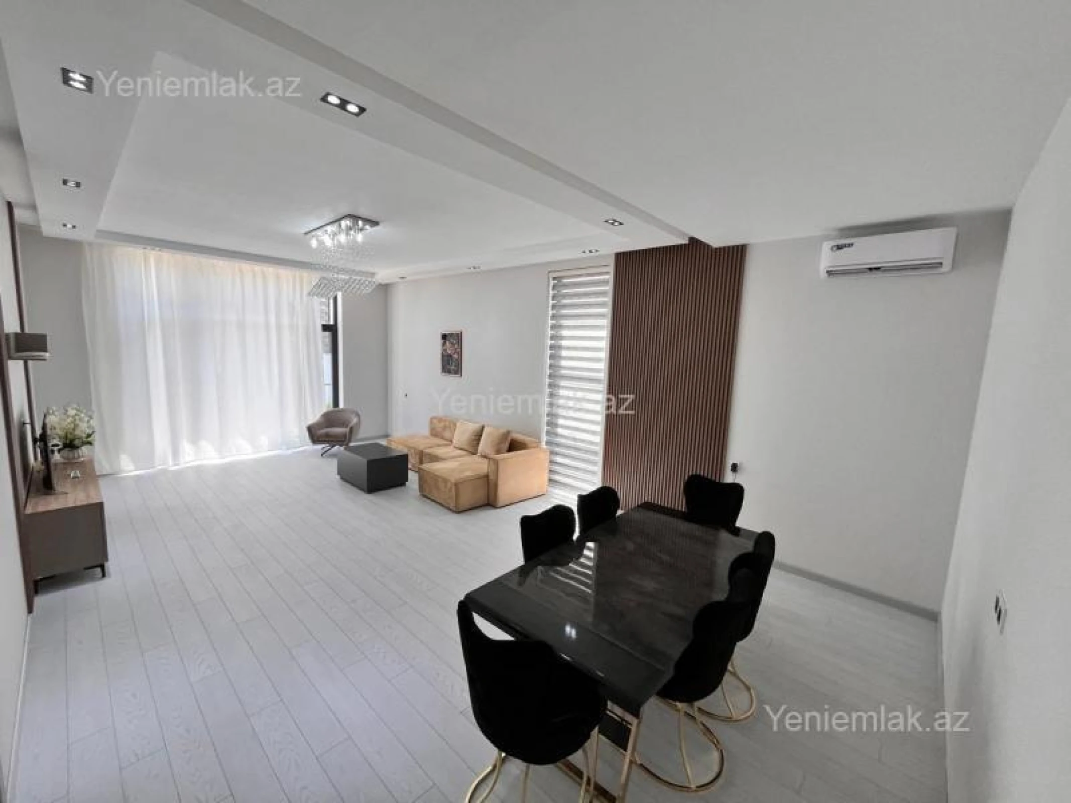 Satılır 6 otaqlı həyət evi 320 m²