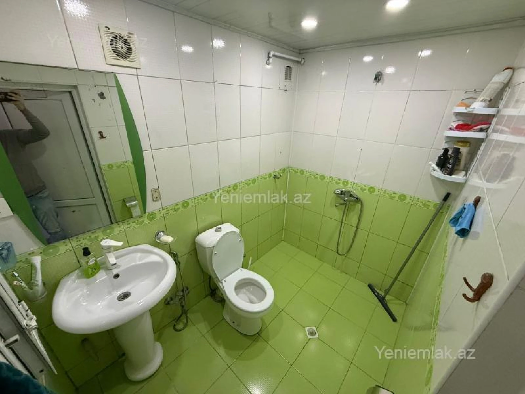 Satılır 3 otaqlı köhnə tikili 105 m²