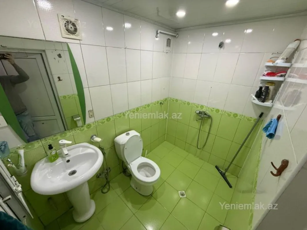 Satılır 3 otaqlı köhnə tikili 105 m²