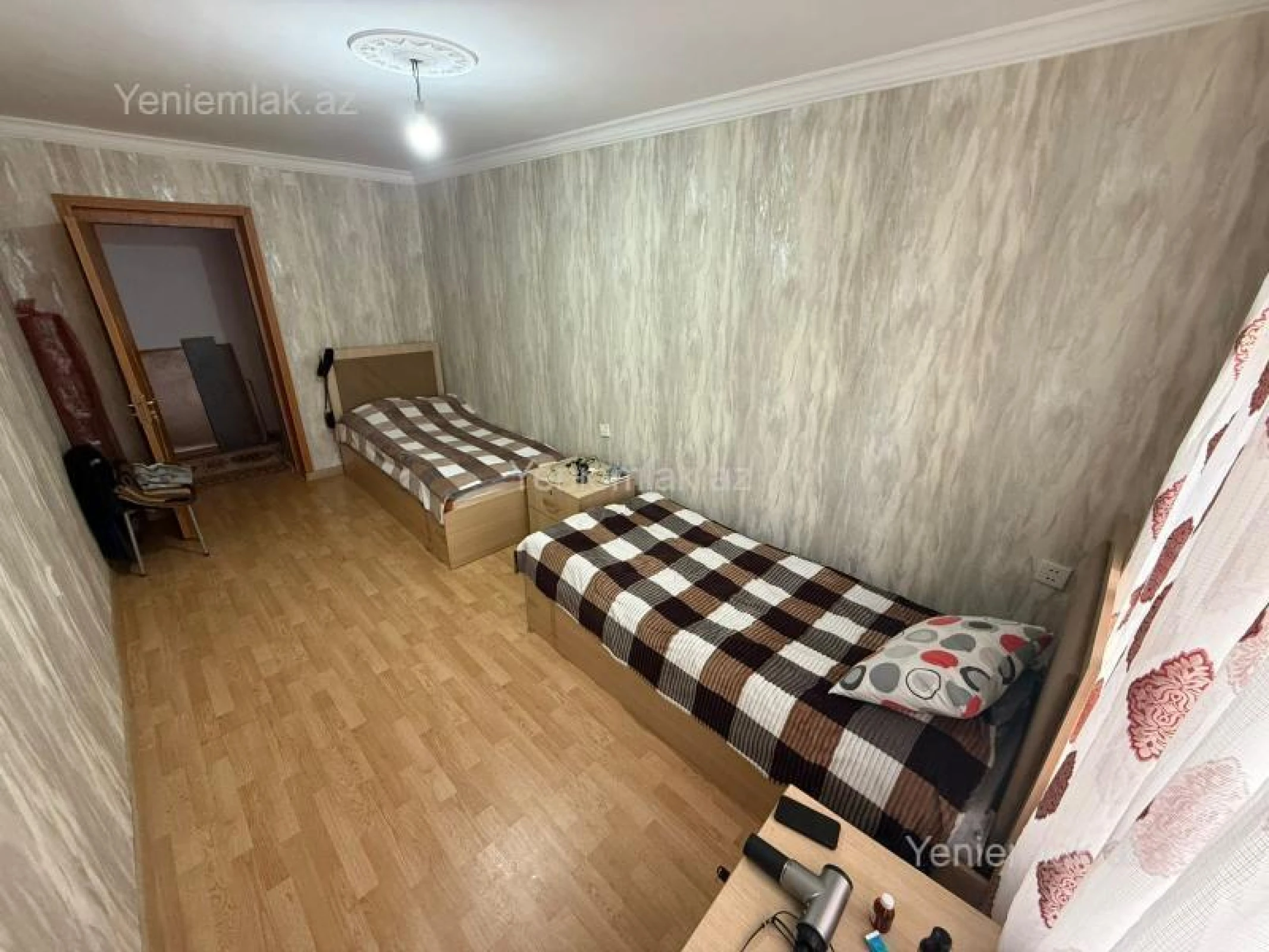 Satılır 3 otaqlı köhnə tikili 105 m²