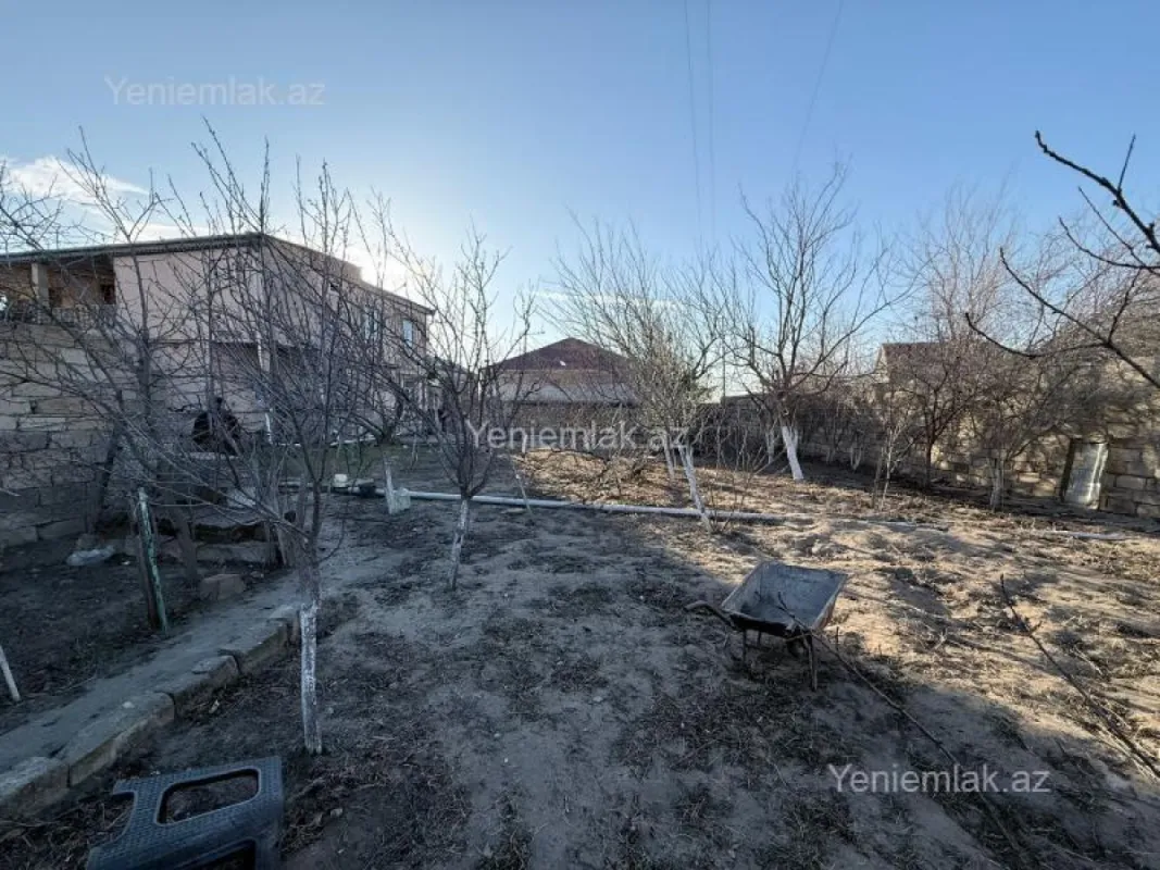 Satılır 6 otaqlı həyət evi 260 m²