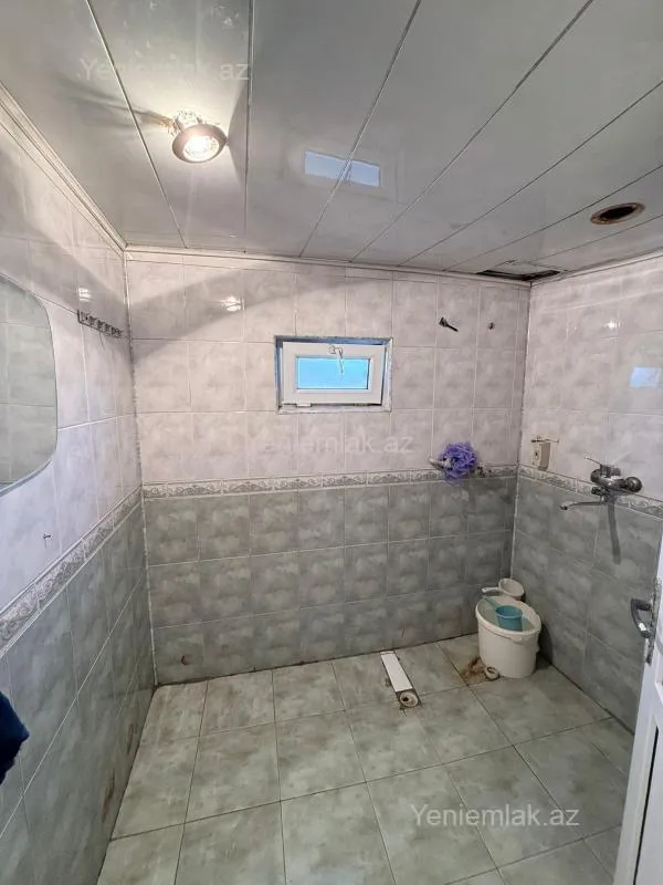 Satılır 6 otaqlı həyət evi 260 m²