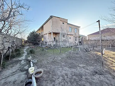Satılır 6 otaqlı həyət evi 260 m²