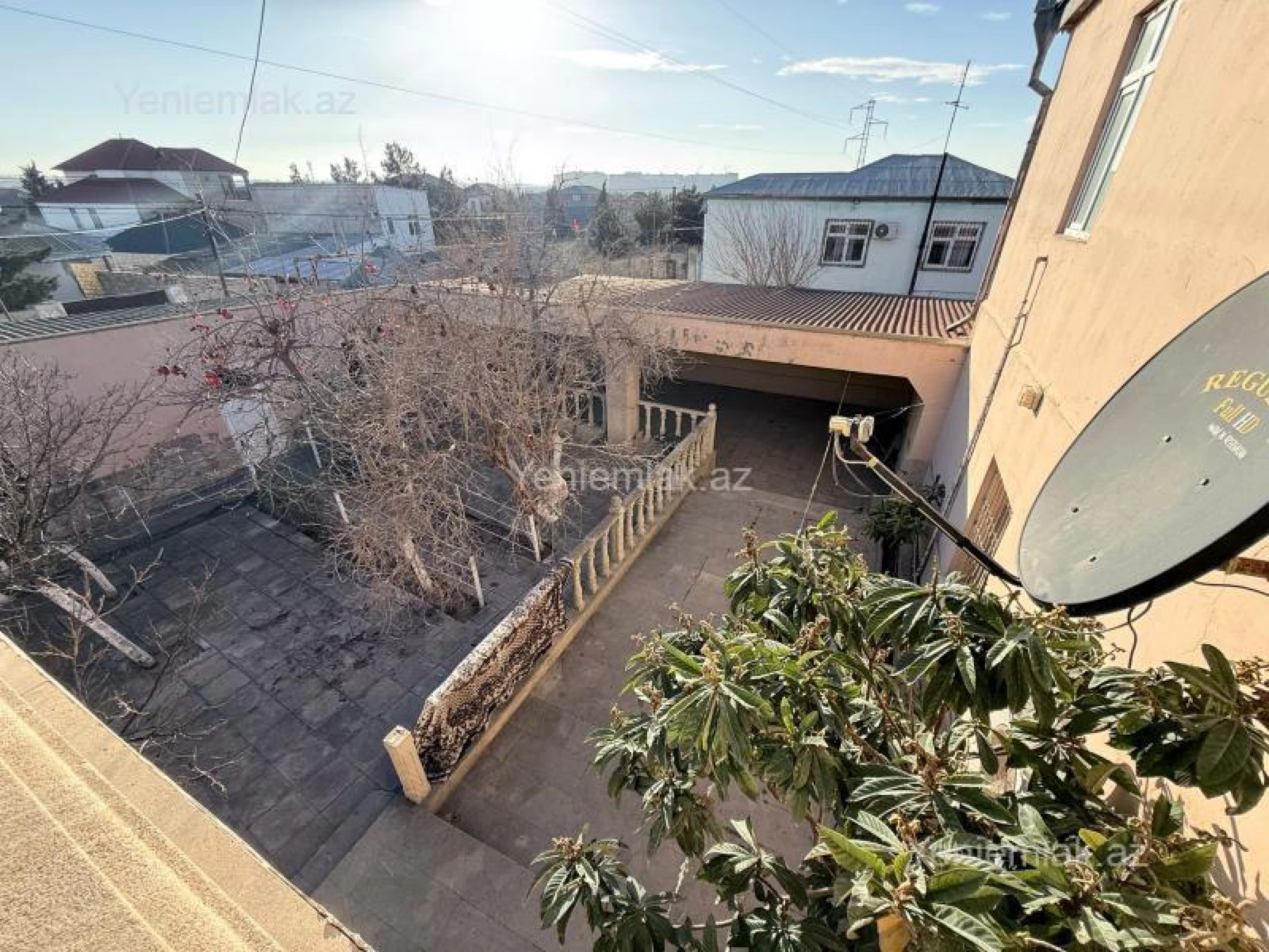Satılır 6 otaqlı həyət evi 260 m²