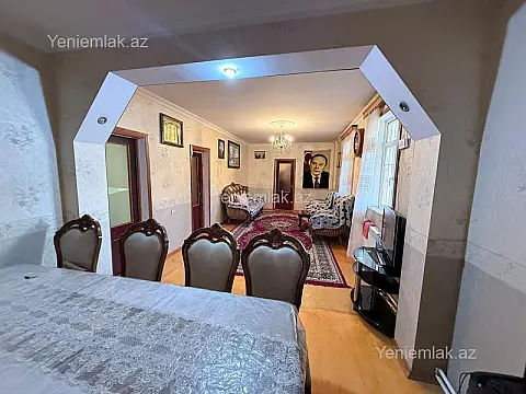 Satılır 6 otaqlı həyət evi 260 m²