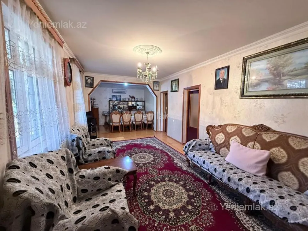 Satılır 6 otaqlı həyət evi 260 m²
