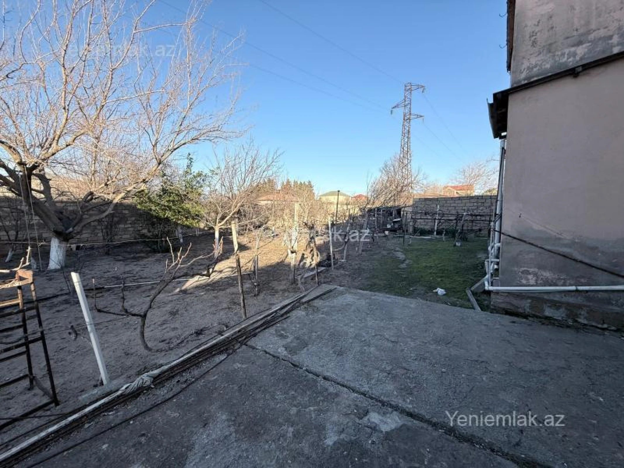 Satılır 6 otaqlı həyət evi 260 m²