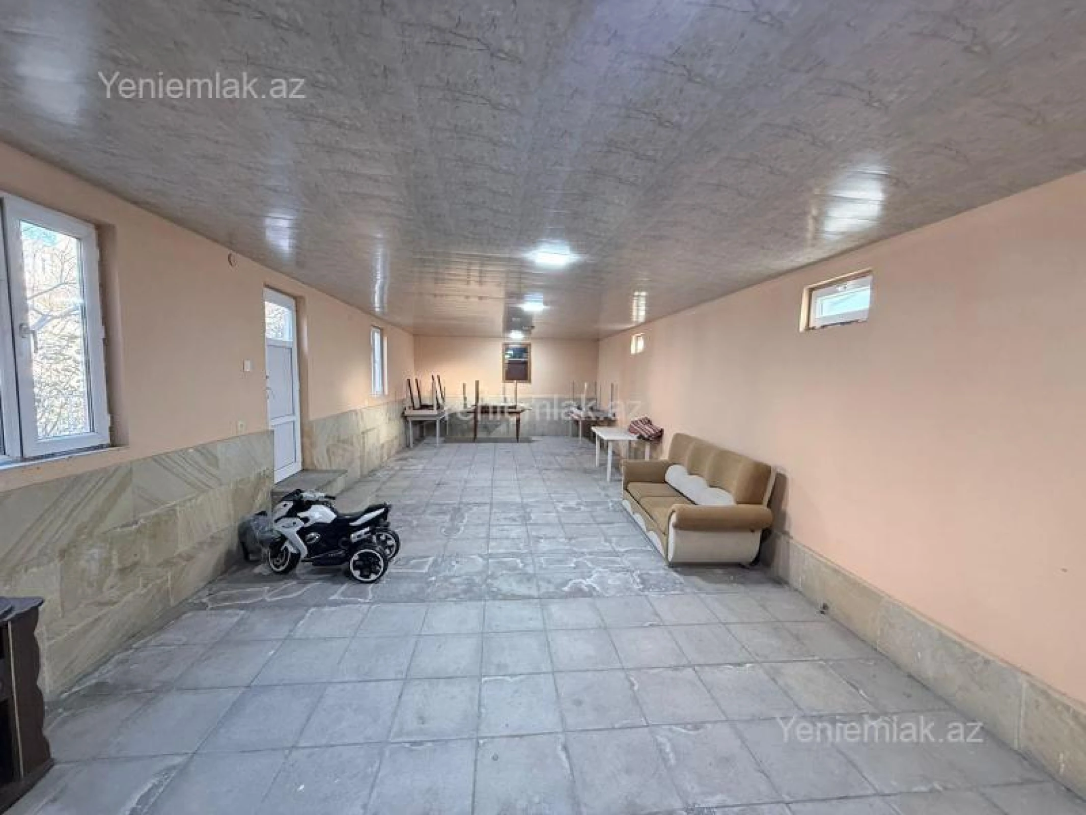 Satılır 6 otaqlı həyət evi 260 m²