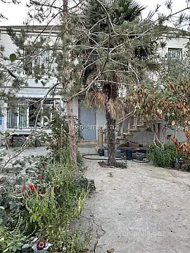 Satılır 7 otaqlı həyət evi 202 m²