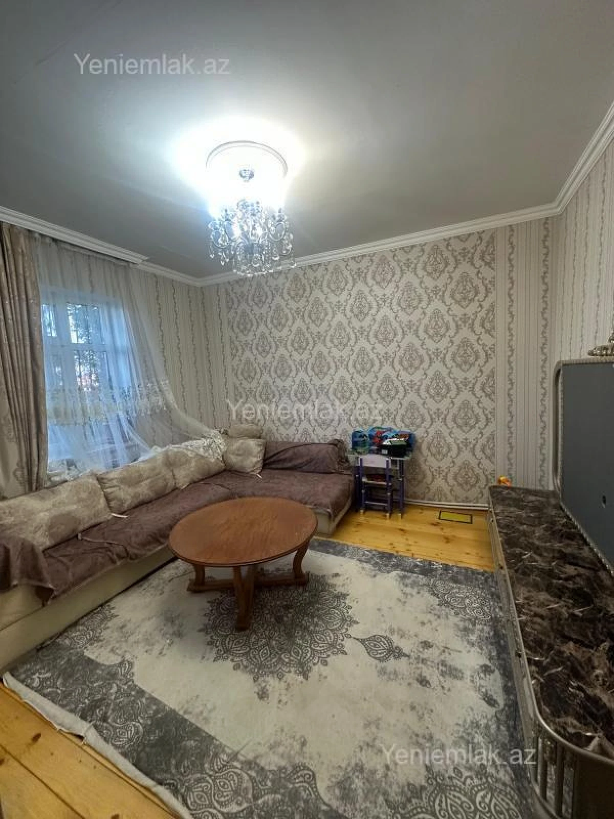 Satılır 7 otaqlı həyət evi 202 m²
