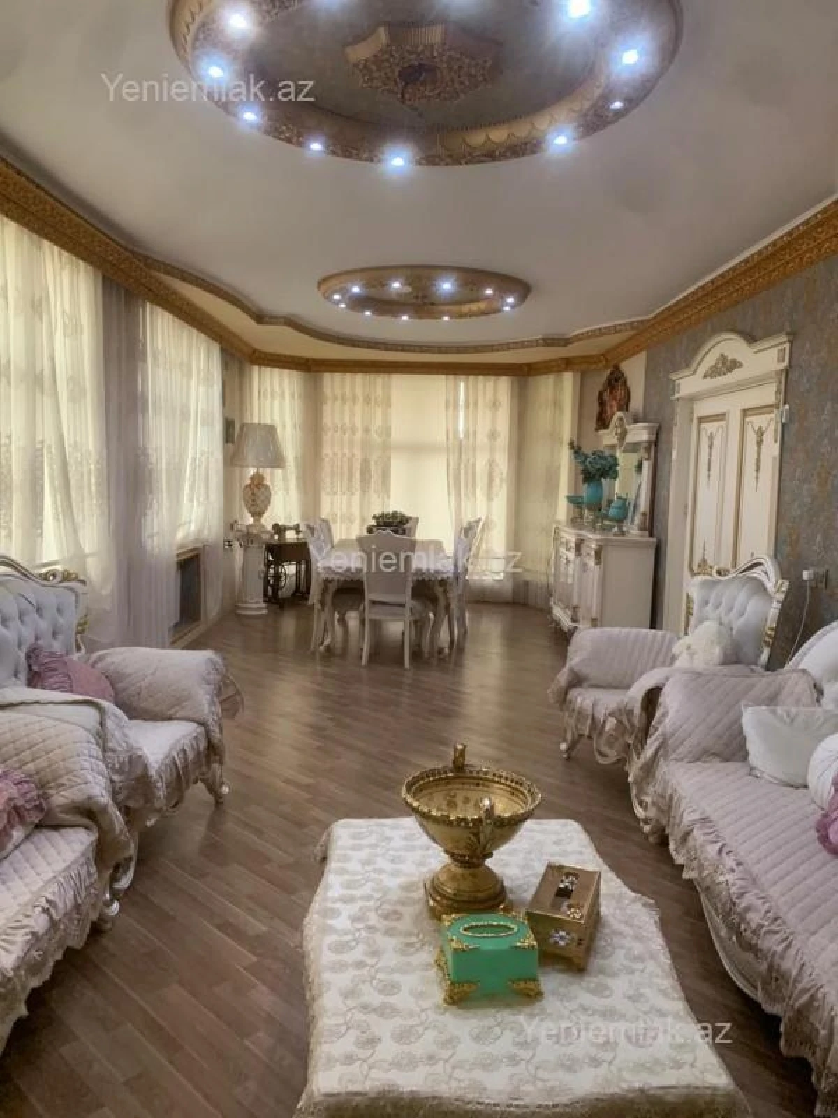 Satılır 7 otaqlı həyət evi 350 m²