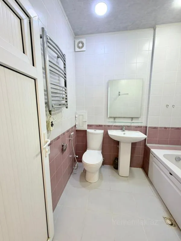Satılır 2 otaqlı yeni tikili 60 m²