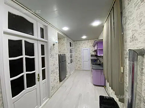 Satılır 2 otaqlı köhnə tikili 61 m²