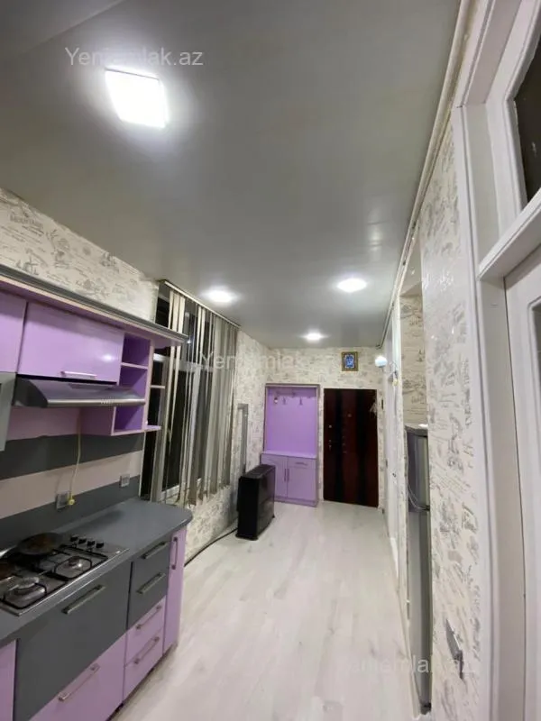 Satılır 2 otaqlı köhnə tikili 61 m²