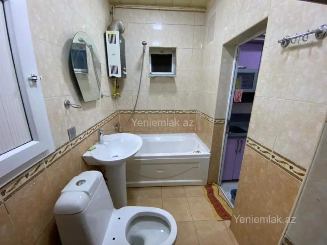 Satılır 2 otaqlı köhnə tikili 61 m²