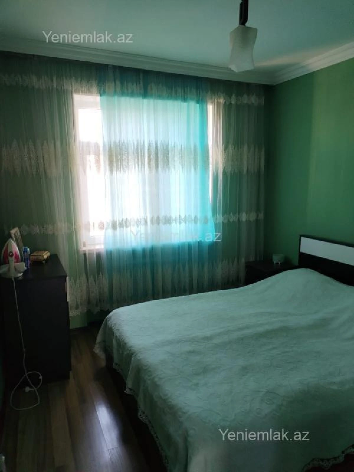 Satılır 2 otaqlı köhnə tikili 60 m²